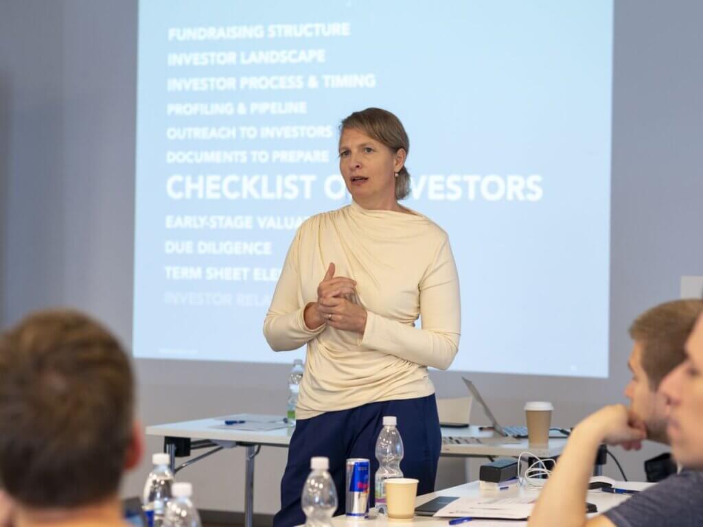 How to raise Money Petra Wolknestein © Franziska Safraneki²c (2)